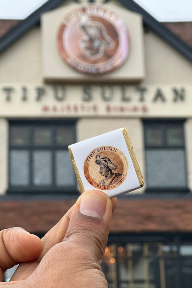Customised Restaurant Squares